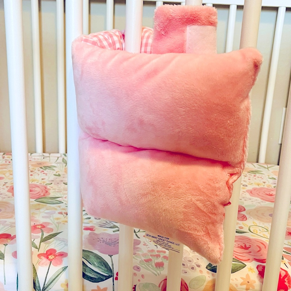 Sadie Pink Comfy Cradle soft Velcro nursing breastfeeding travel arm pillow EUC
